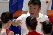 波兰国家队奋力拼搏，胜负乃兵家常事